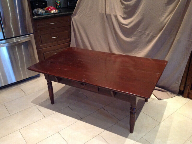 Antique Coffee  Table- hidden  drawer - banker's chair in Coffee Tables in City of Toronto