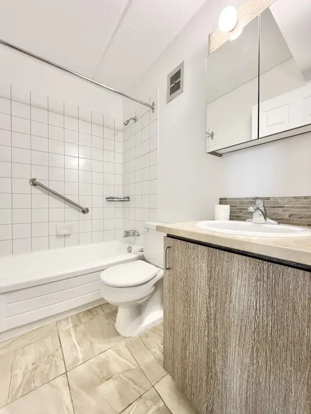 3.5 à Trois-Rivières à louer, disponible dès maintenant in Long Term Rentals in Trois-Rivières - Image 11