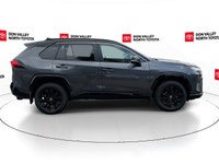 *Rates may vary based on your credit. Engine: 4 Cylinder Engine 2.5L L/100Km City: 5.8 L/100Km Hwy:... (image 8)