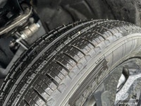 This Jeep Grand Cherokee L boasts a Regular Unleaded V-6 3.6 L/220 engine powering this Automatic tr... (image 7)