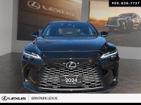 LUXURY ... Engine: 275 (205) @ 6000 RPM L/100Km City: 11.2 L/100Km Hwy: 8.4 Safety Equipment Electro... (image 1)