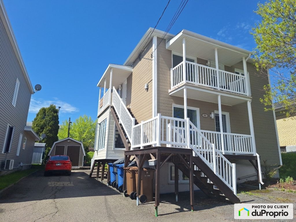 $377,000 - Duplex for sale in Chicoutimi (Chicoutimi) — photo 2