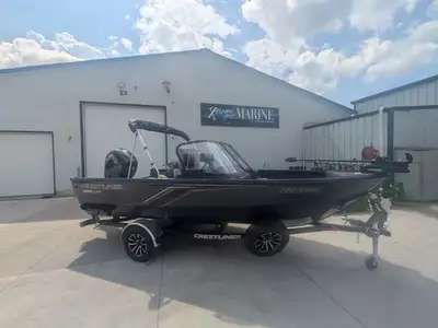 2025 Crestliner 1750 HAWK powered w Mercury 115exlpt Pro Xs Gun Metal Base/gun Metallic Accent/gray...