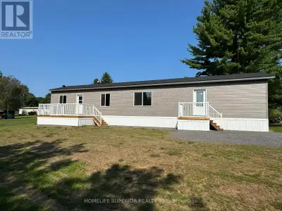 Brand new double wide modular home in the community of Sama Park. This home offers 3bdrms, 2 baths,...