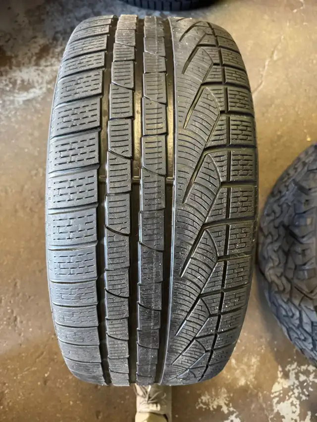 Four New 20″ 5X114.3 Tesla Fast EV01 w/ 265/40R20 Pirelli Winter in Tires & Rims in Oakville / Halton Region - Image 4