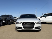 AMVIC Licensed Dealer * Heated Leather Seats * Power Sunroof * Rear Vision Camera * Cruise Control *... (image 2)