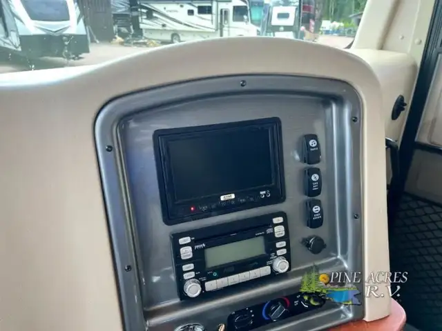 2009 Holiday Rambler Endeavor 41 PDQ 062,221 Miles in RVs & Motorhomes in Moncton - Image 17