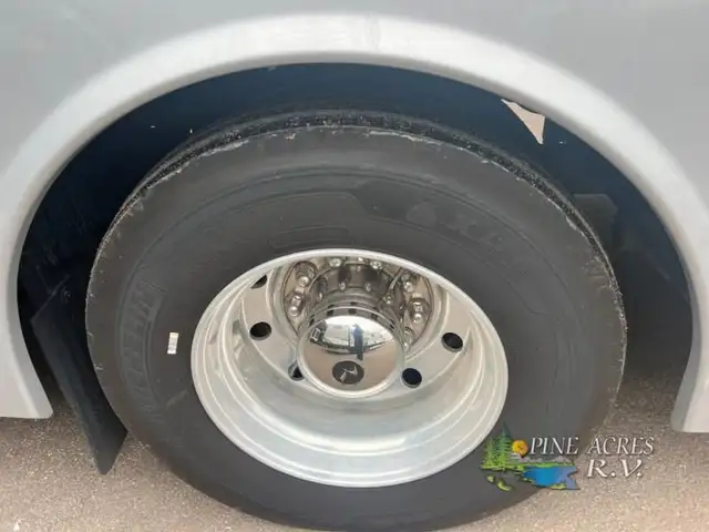 2009 Holiday Rambler Endeavor 41 PDQ 062,221 Miles in RVs & Motorhomes in Moncton - Image 74