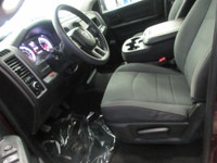 RAM 1500 2021 CLASSIC EXPRESS ÉDITION V-6 3.6 LITRES PENTASTAR CREW-CAB BOITE 5.7 PIEDS 4X4 / CAMÉRA... (image 5)