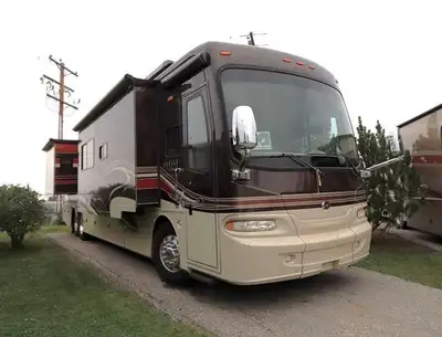 Guarantee RV Please contact us for best price. AMVIC Licensed Business CUMMINS 425 ENGIN ROADMASTER...