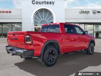 Experience the exhilarating power of the legendary 5.7L HEMI VVT V8 engine with FuelSaver MDS in thi... (image 5)