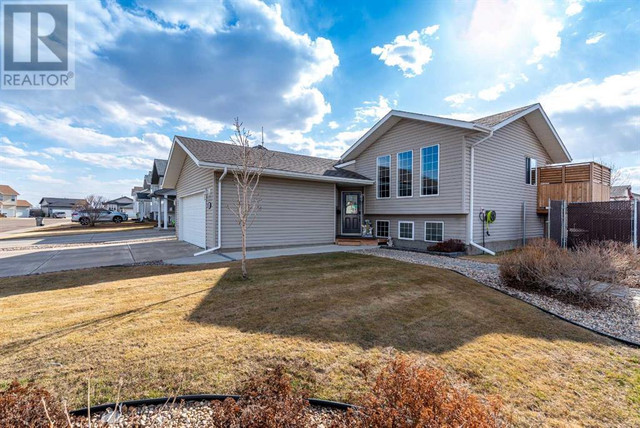 2608 44 Avenue Lloydminster, Saskatchewan in Houses for Sale in Lloydminster - Image 3