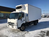 2020 Hino Truck 195 2020 HINO TRUCK 195;Medium Duty Trucks - VAN-REEFER Penske Location 2824 EINSTEI... (image 2)