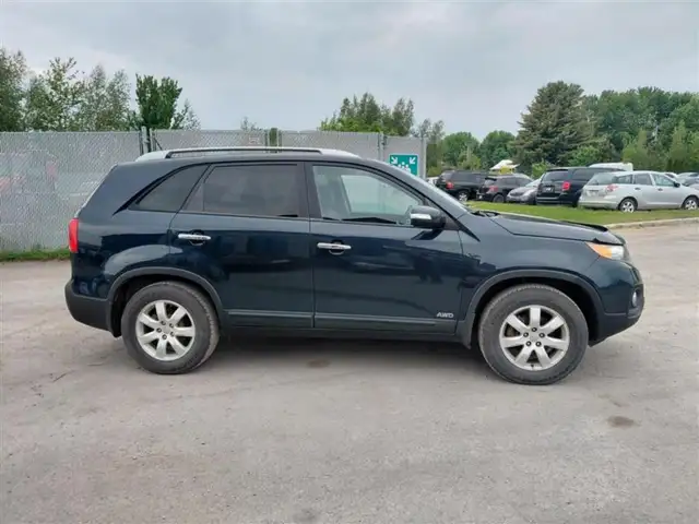 2012 KIA Sorento LX in Cars & Trucks in Drummondville - Image 7