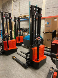 100% Electric Stacker-Straddle Style - 3300lbs -10/12ft Availble