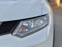 2016 Nissan Rogue SV | No Accidents | 1 Owner | AWD | Panoramic Sunroof | 360° Camera Fresh Trade |... (image 9)