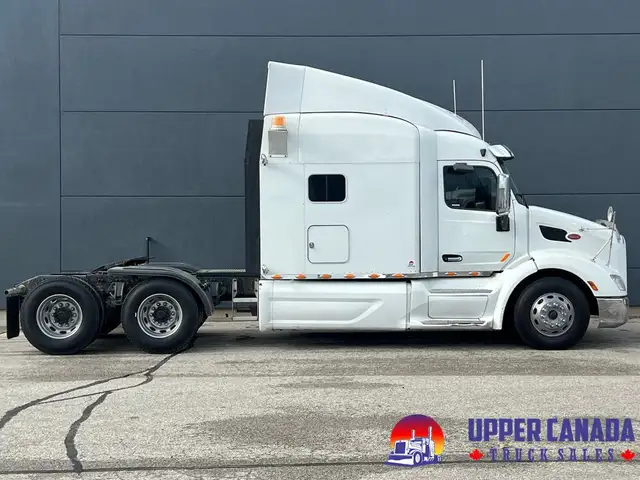 2015 Peterbilt 579 in Heavy Trucks in Saskatoon - Image 7