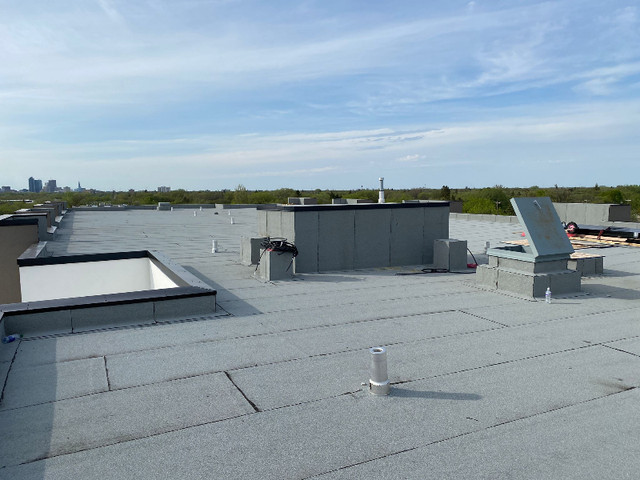 FLAT ROOFING / (Inspection-Repairs-Insulation-Replacement) in Roofing in Winnipeg - Image 4