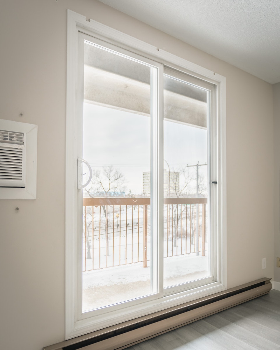 Ashbury Place - Spacious 1 Bedroom Unit Apartment for Rent 3