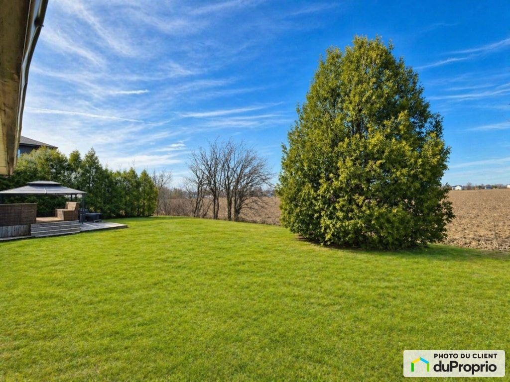 $767,000 - 2 Storey for sale in St-Isidore-De-Laprairie — photo 2