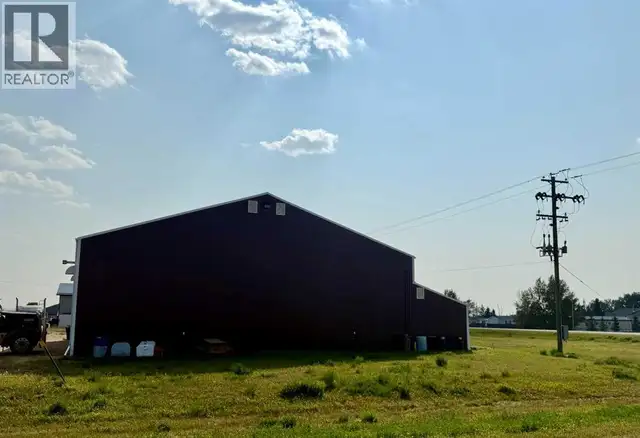 5114 43 Street Consort, Alberta in Commercial & Office Space for Sale in Red Deer - Image 17
