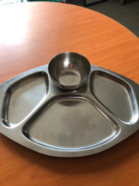 SERVEUR SECTIONNÉ EN ACIER  / STAINLESS STEEL SECTIONED SERVER