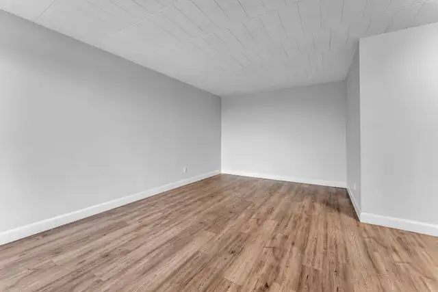 Village Towers Apartments - 2 Bedroom Apartment for Rent - Kings in Long Term Rentals in Kingston - Image 10