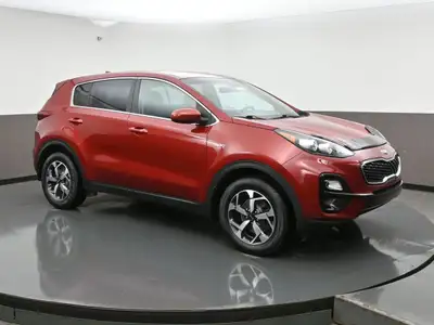 One owner 2021 Kia Sportage LX is all wheel drive and comes equipped with heated seats, apple carpla...