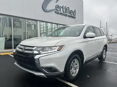 Discover a versatile and reliable SUV with this 2016 Mitsubishi Outlander ES — perfect for families,...