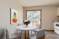 Amenities: Walk-in Closets • Fenced Back Yard • In-suite Laundry Suite & Building: Three-bedroom sui... (image 5)