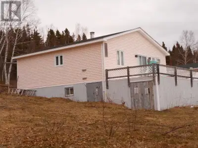 Beautiful cottage on Sheffield lake, sit on the deck and relax in the sun in this southern facing pr...