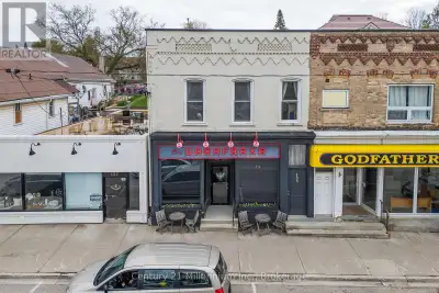 Welcome to 131-133 Garafraxa Street South, an intriguing investment opportunity in downtown Durham,...
