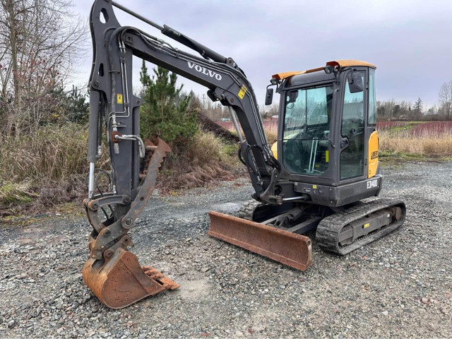 2018 Volvo ECR40 Mini Excavator, Low Hour’s in Heavy Equipment in Delta/Surrey/Langley