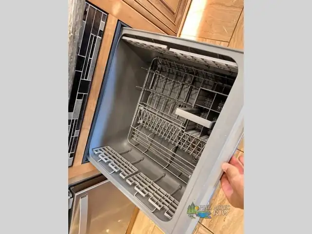 2019 Thor Motor Coach Tuscany 45MX only 020,049 Miles in RVs & Motorhomes in Moncton - Image 31