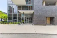 2 Bed, 2 Bath Suite Located At Richmond & Sherbourne