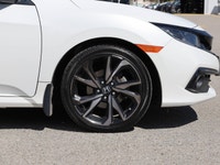 2021 Honda Civic Sedan Sport Sporty styling and everyday reliability come together in this 2021 Hond... (image 8)
