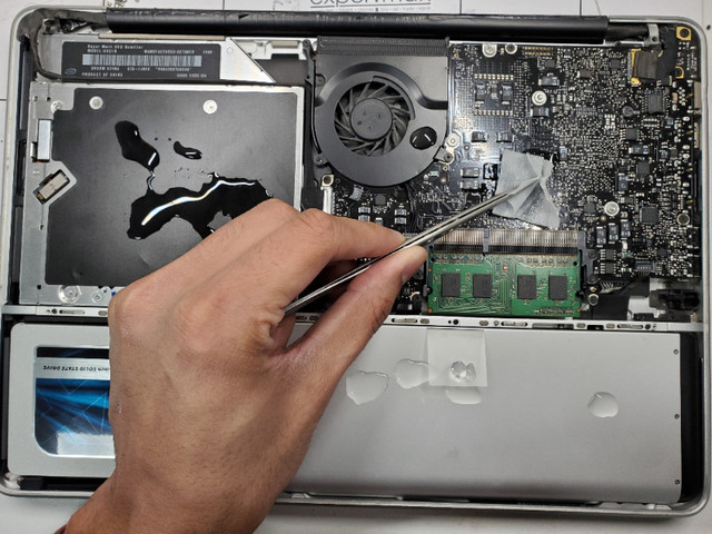 Water-damaged MacBook/Laptops cleanup from  $69.00 in Laptops in Mississauga / Peel Region - Image 2