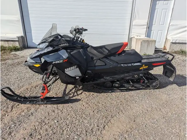 2020 Ski-Doo 2020 MXZX 850 8650 KM in Snowmobiles in Sarnia - Image 5