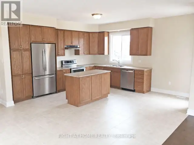 42 BOOTH LANE Barrie (Painswick South), Ontario in Long Term Rentals in Barrie - Image 9