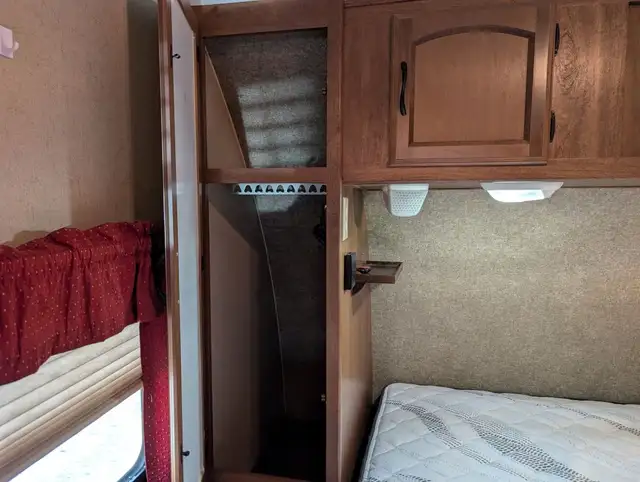 2015 Coachmen Freedom Express 246RKS | Travel Trailers & Campers ...
