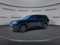 // ACCIDENT FREE!! // Meet the 2024 Nissan Pathfinder SL 4WD, a well-equipped used SUV built for bus... (image 3)