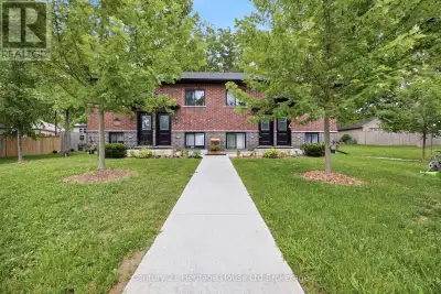 Raised ranch style upper unit condominium like brand new built in 2022. This unit features two bedro...