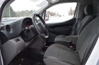 Clean Carfax, Backup Camera, Bluetooth, Power locks and mirrors, Cruise Control, Divider, Shelving,... (image 8)