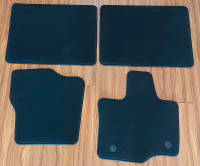 Tapis d'été, marque Ford, pour F150 (Neuf)Jamais utilisé.