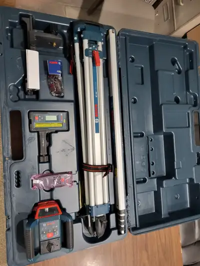 Bosch Self-Laveling Rotary Laser Hardly used. Like brand new. $1100