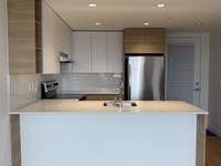 Stylish Living in East Village at Kaslo Apartments- Call Today! LIMITED TIME OFFER: $500 SECURITY DE... (image 2)