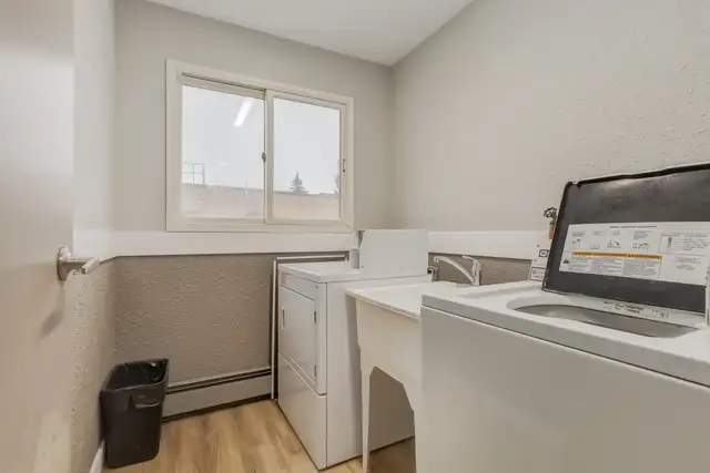 Modern Apartments with Air Conditioning - Silverwood Terrace - A in Long Term Rentals in Regina - Image 16