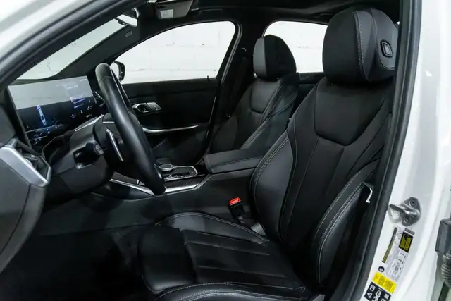 2023 BMW 3 Series 330i xDrive | Groupe Premium | Volant in Cars & Trucks in City of Montréal - Image 16
