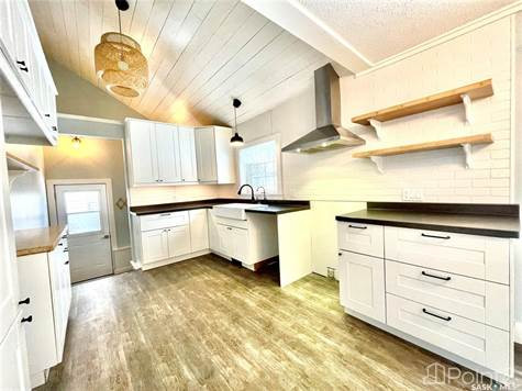 137 1st STREET W in Houses for Sale in Nipawin - Image 2