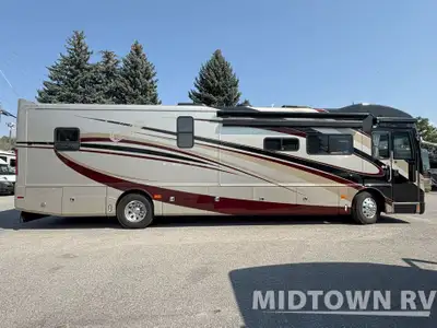 The 2007 American Coach 40J delivers the perfect balance of luxury and performance in a 40-foot dies...
